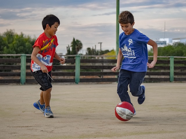 次由美國 次由美國